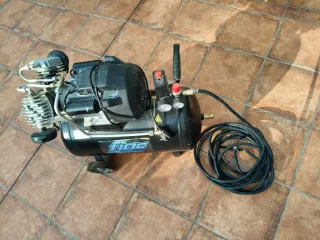 Compresor Fiac 50L bicilíndrico