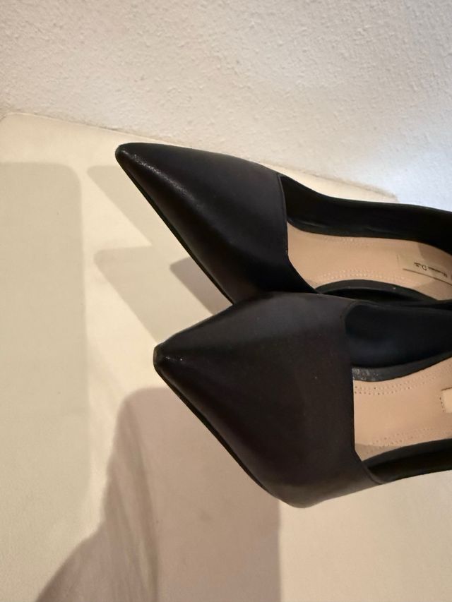 Zapatos de tacón negros