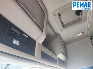 VOLVO FM 500 8X2 GRUA FASSI F545 CAJA FIJA 32T