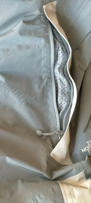 Pantalones The North Face Grises