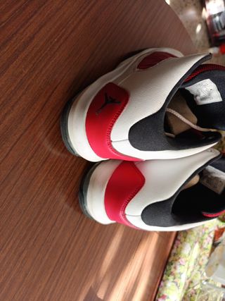 Jordan Aura Talla 37.5