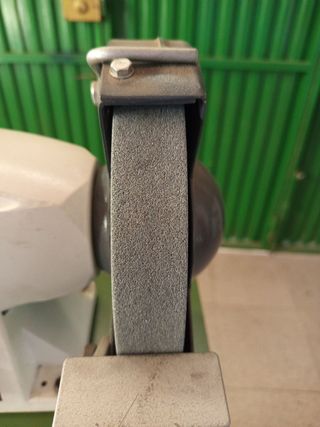 Esmeriladora OPTIMUM OPTIgrind SM 200