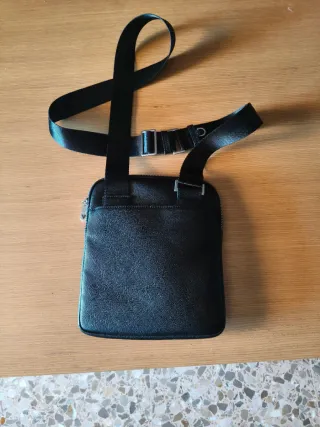 Bandolera Guess Milano Negra Hombre