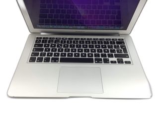 portatil apple apple macbook air core i5 1.8 13 (2017) (a1466)