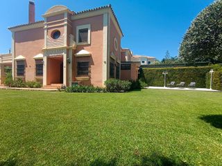 Casa pareada en alquiler en Sotogrande Alto en San Roque