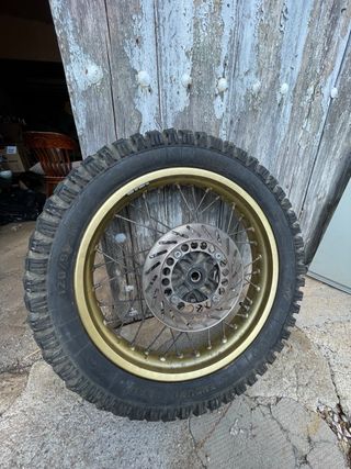 Rueda Honda Dominator
