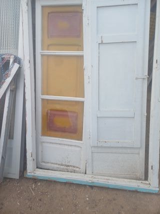 Ventana de madera antigua