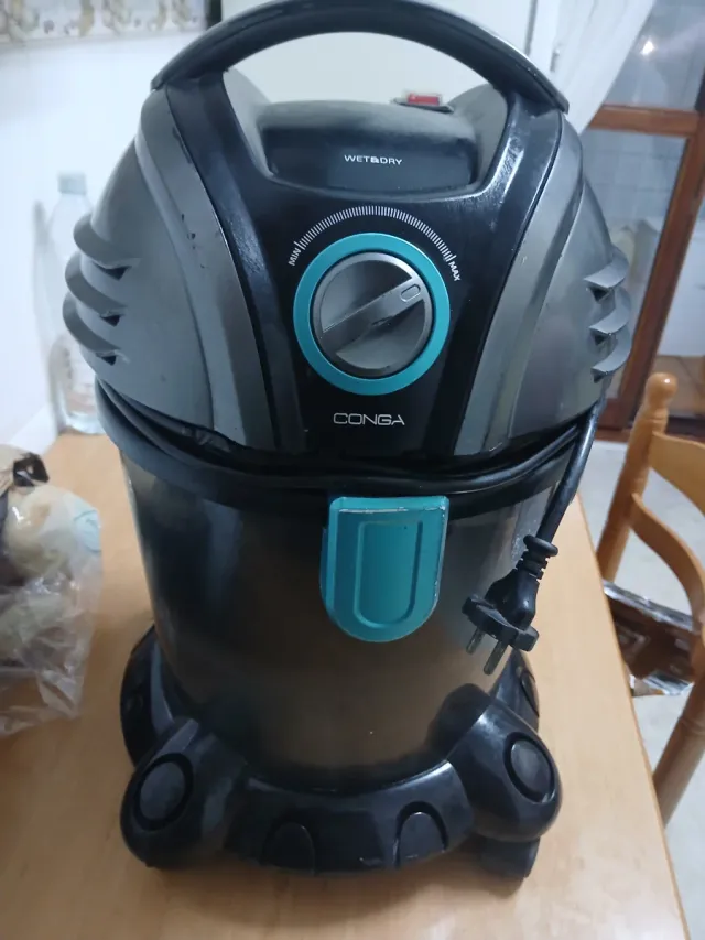 Aspirador Conga Polvo y Agua
