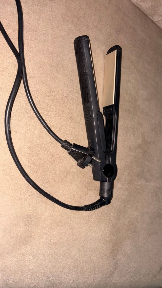 Plancha pelo Babyliss Titanium Cerámica