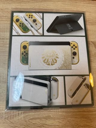 Nintendo Switch OLED Edizione Zelda 