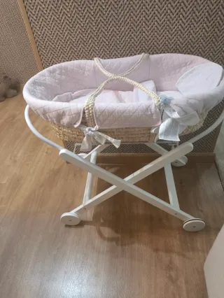 Moisés mini cuna con ruedas  Pasito a Pasito