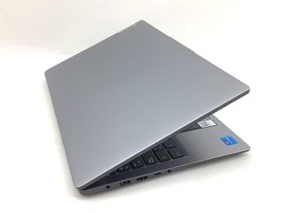pc portatil lenovo 83er