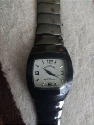 Reloj Louis Valentin Negro y Plata