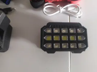 Linterna frontal LED USB