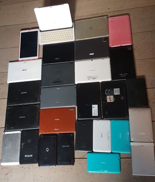 Lote de 27 Tablets Variadas