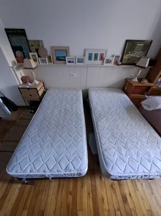 2 Colchones y Somieres Madera