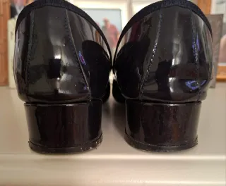 Scarpe donna vernice blu con fiocco