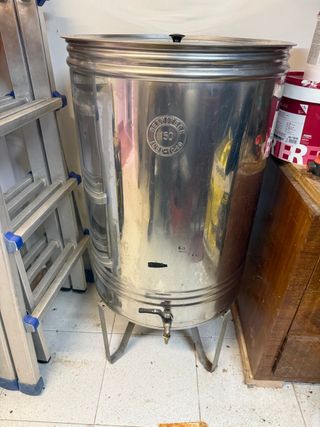 Contenitore per olio Acciaio Inox 150L BELVIVERE