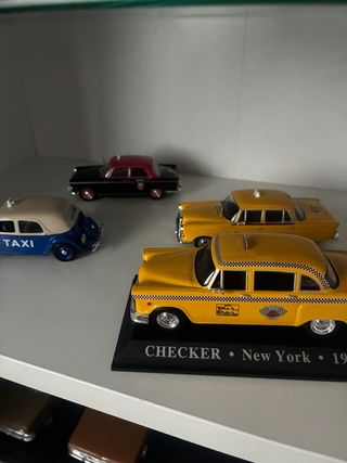 6 modelos en escala 1:43 y un modelo en escala 1:2