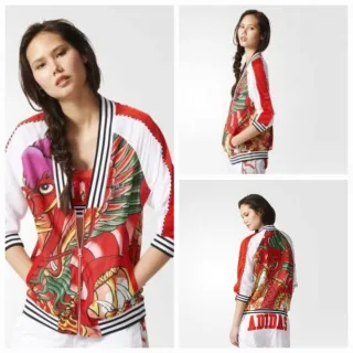 L Chaqueta Adidas x Rita Ora Dragon