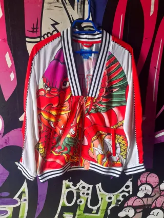 L Chaqueta Adidas x Rita Ora Dragon