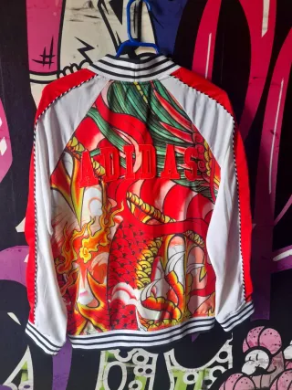 L Chaqueta Adidas x Rita Ora Dragon