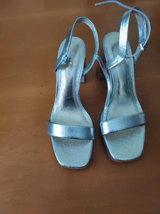 Sandalias tacón plataforma plateadas