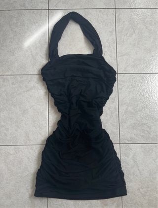 Miniabito bodycon anni 2000 con laccio