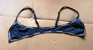 2 Sujetadores Calvin Klein Negros