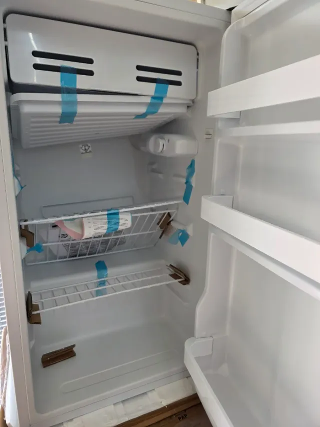 Frigorífico pequeño blanco