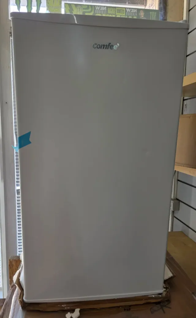 Frigorífico pequeño blanco