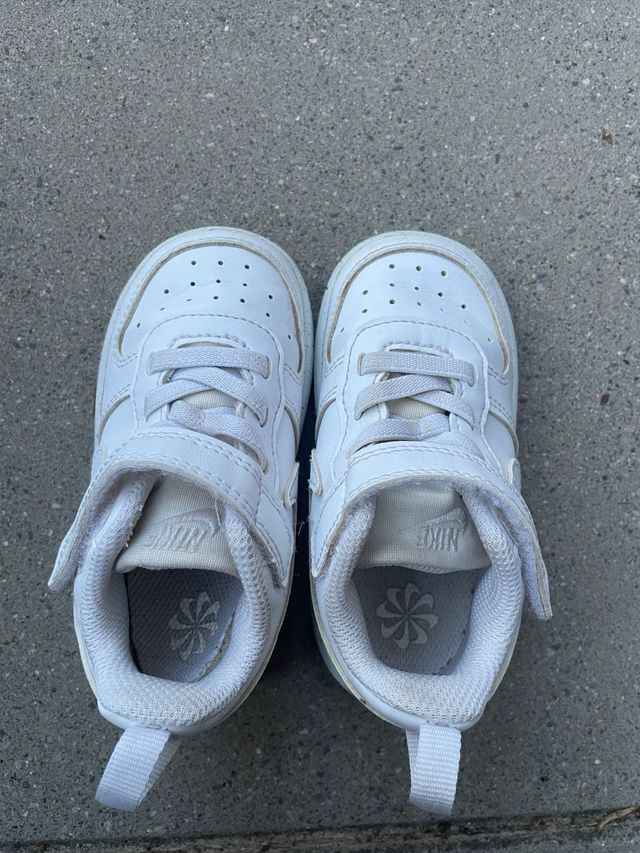 Nike Air Force 1 niño talla 22