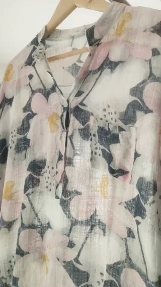 Blusón floral súper bonito