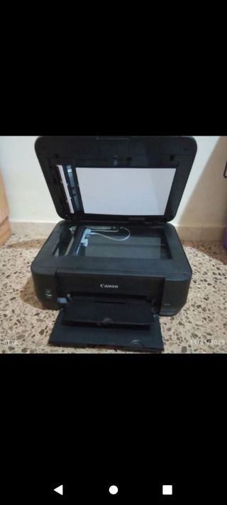 Fotocopiadora y Emprendedora Negra