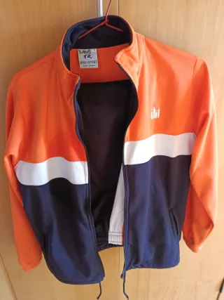 Chandal completo colegio Anfora, talla 14. 