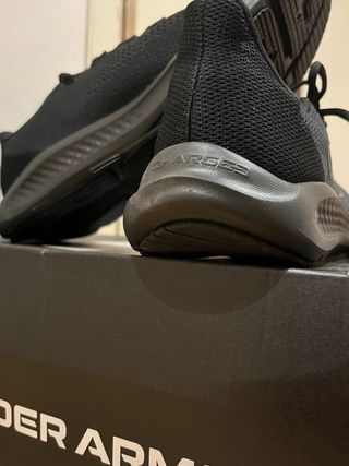 Scarpe da running Under Armour nere Uomo 46