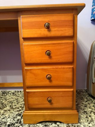 Escritorio madera pino con cajones
