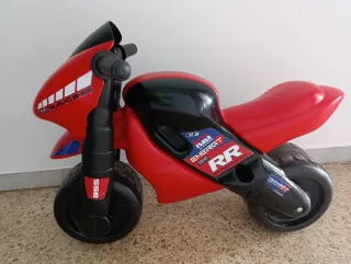 Moto correpasillos infantil roja