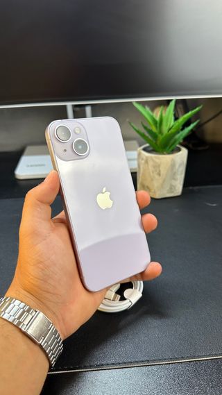 iPhone 14 Viola