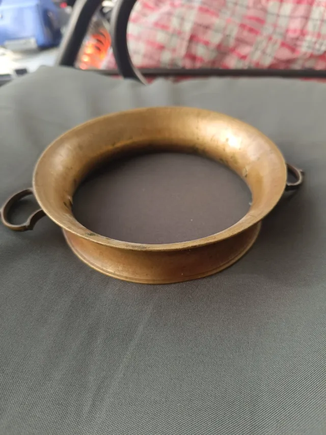 Salvamanteles de bronce 16 cm