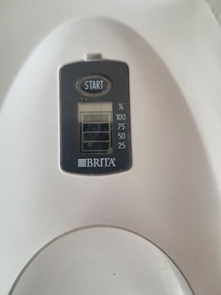 Carafe filtrante Brita bianca
