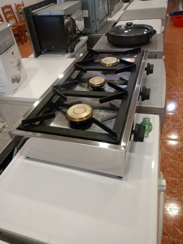 Encimera de gas industrial 3 fuegos