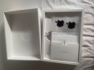 Caja MacBook Pro 14”