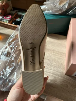 Zapatos Bailarinas Beige Talla 40 Nuevos