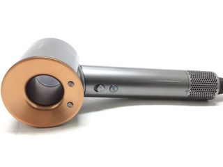 secador pelo dyson supersonic