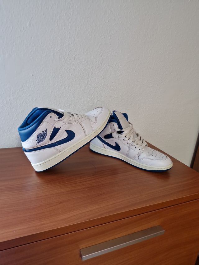Zapatillas Air Jordan 1 Talla 42 Blanco y Azul