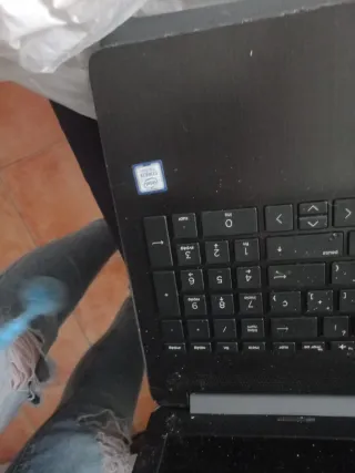 2 Portátiles HP Negros