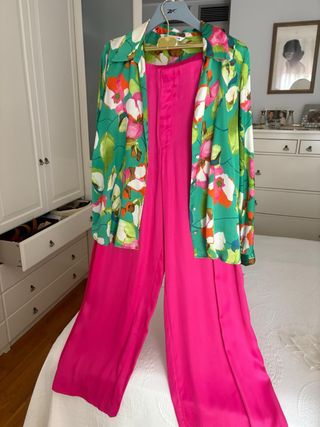 Camisa de seda con flores Talla M