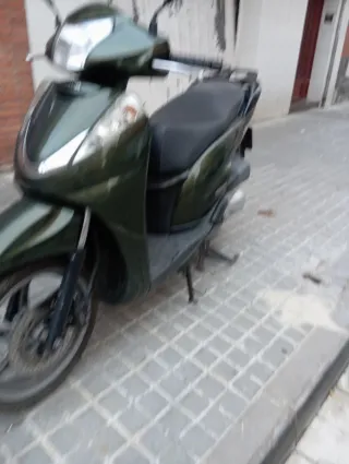  Honda SH 300i Scoopy