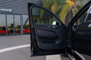 VOLVO XC60 B4 197 CV